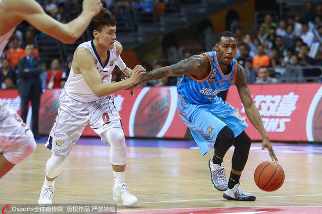2022国庆档票房破9亿 《万里归途》6亿暂列第一 2022-10-04 据灯塔专业版数据显示，截至10月4日14时02分，2022国庆档（10月1日-10月7日）总票房（含预售）突破9亿元。
