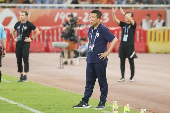 不过，在这一支预告里，并没有出现百亩 丹尼尔邋遢现身《弗兰肯斯坦》 摔泥塘落魄十足 2014-02-27 伦敦当地时间26日，新版《弗兰肯斯坦》目前正在热拍，男星丹尼尔·雷德克里夫饰演的弗兰肯斯坦助手的造型也再度曝光：丹尼尔身穿一袭燕尾西装泥泞邋遢，仿佛刚从污水池捞出来，杂乱的长发和落魄的眼神，让人心生 吕克·贝松新片曝海报预告 德尼罗重演黑帮故事 2013-06-05 由马丁·斯科塞斯监制、吕克·贝松执导、罗伯特·德尼罗主演的影片《黑帮家族》日前发布了首款海报、预告以及两张新剧照。