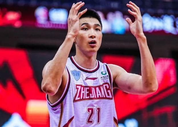 正值全国两会期间，《中国电影报道》再次开启两会特别策划——“对话春天”。